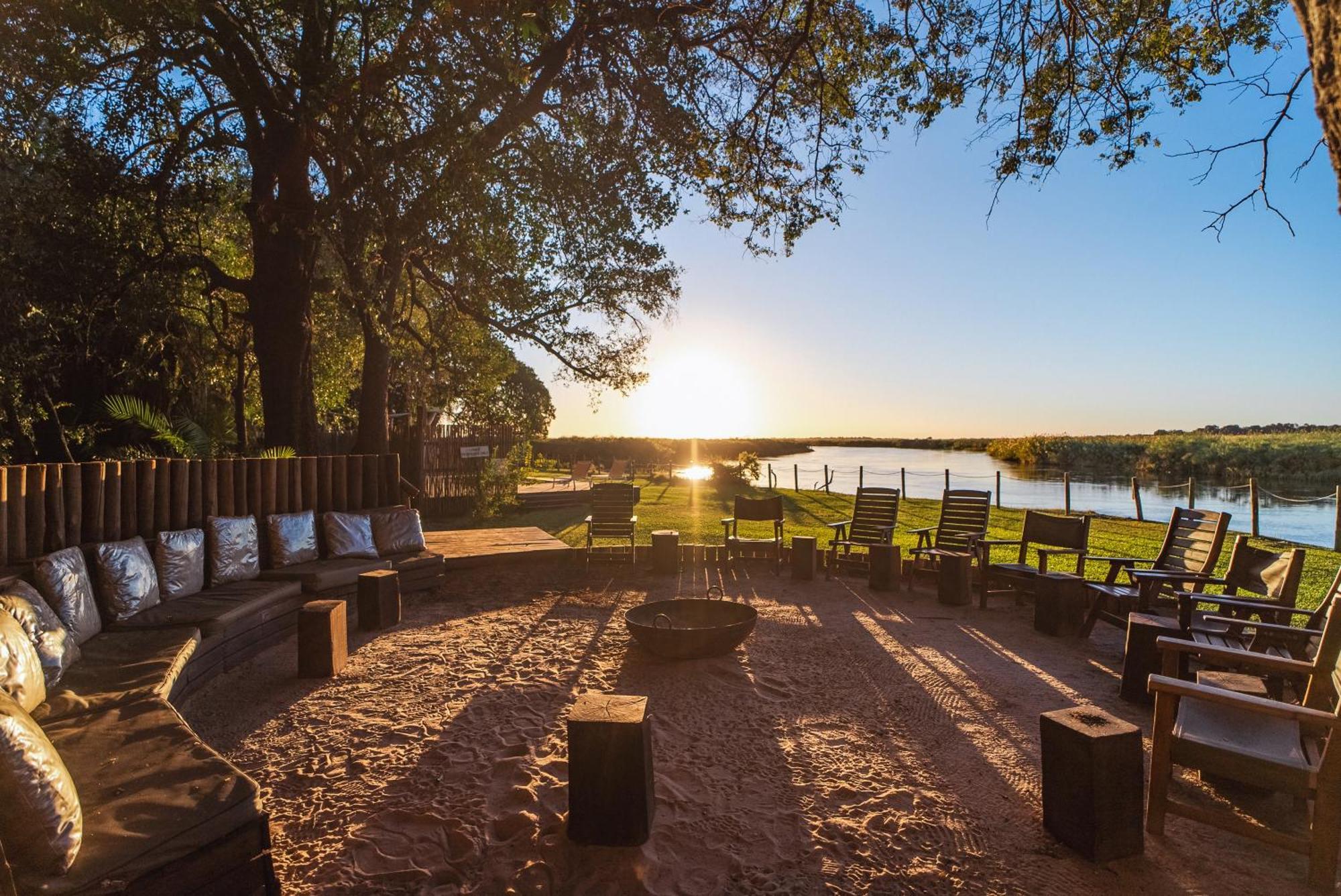 Shakawe River Lodge Exterior foto